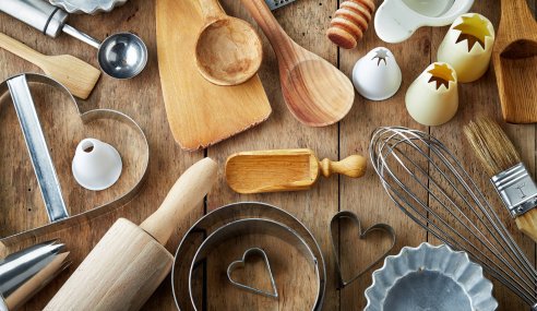 Basic Kitchen Essentials That’ll Help You Prepare Delicious Meals At Home