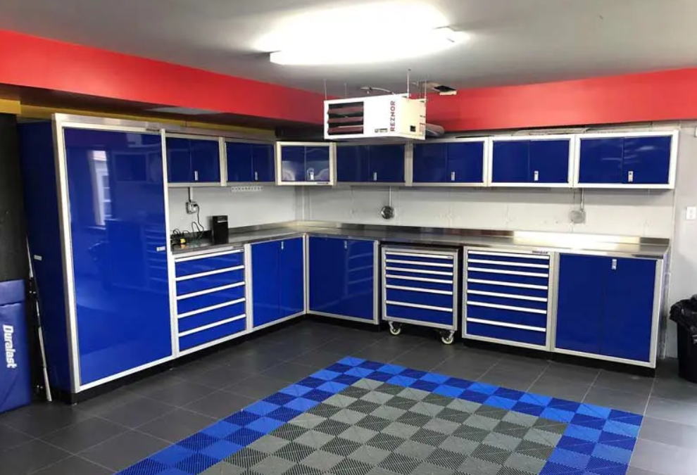 Blog post of matching category to this post's featured image