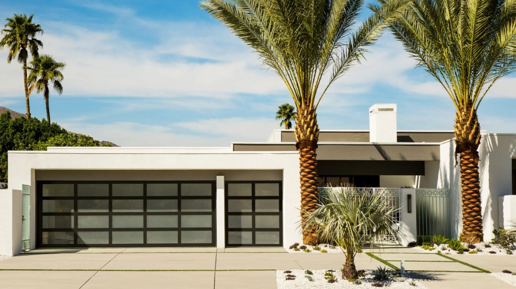 Blog post of matching category to this post's featured image