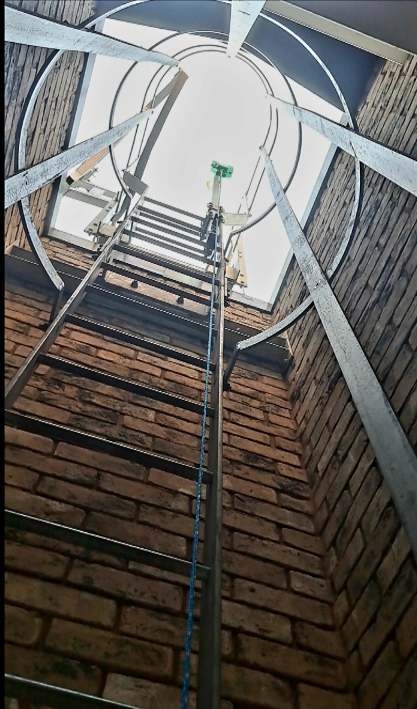 Winner small image - Debnams Ltd