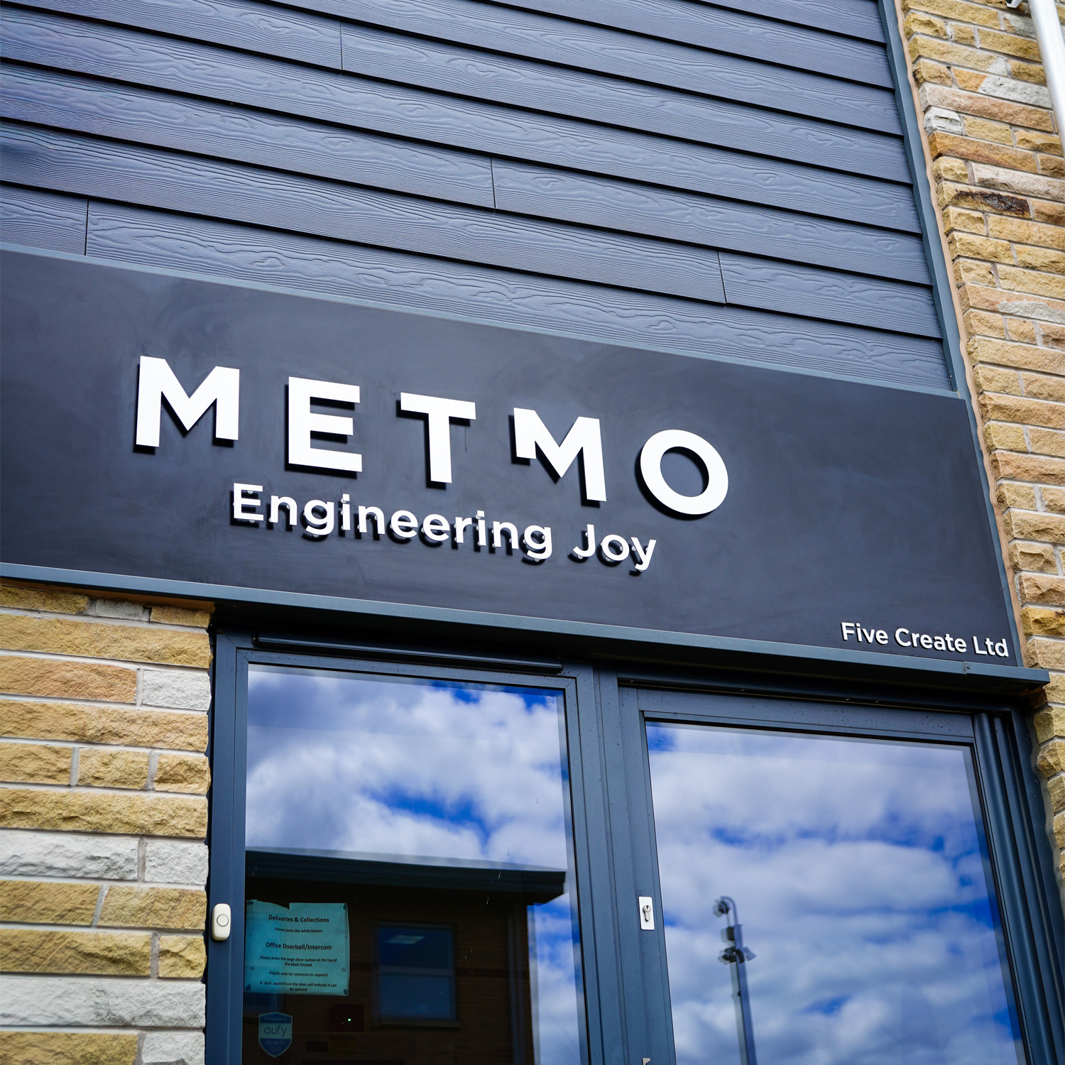 Winner small image - MetMo